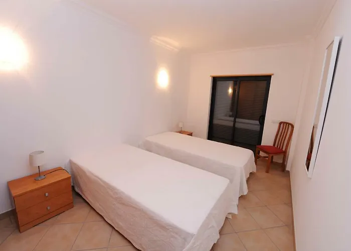 Quarteira Beach Апартаменты *